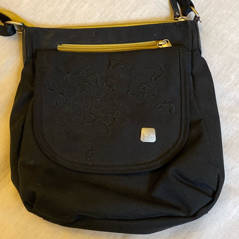 Black & Green Haiku Bag
